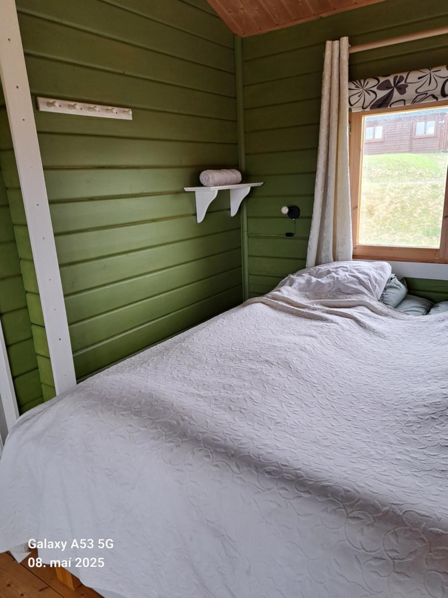 Guesthouse Hof Hofgarthar ภายนอก รูปภาพ